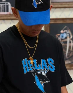 Requins Tee